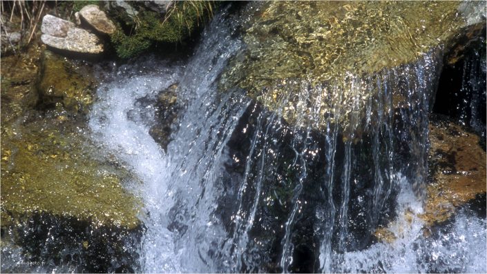 Cascade bulgare ruisseau eau montagne JeanClaudeM jcm-photo